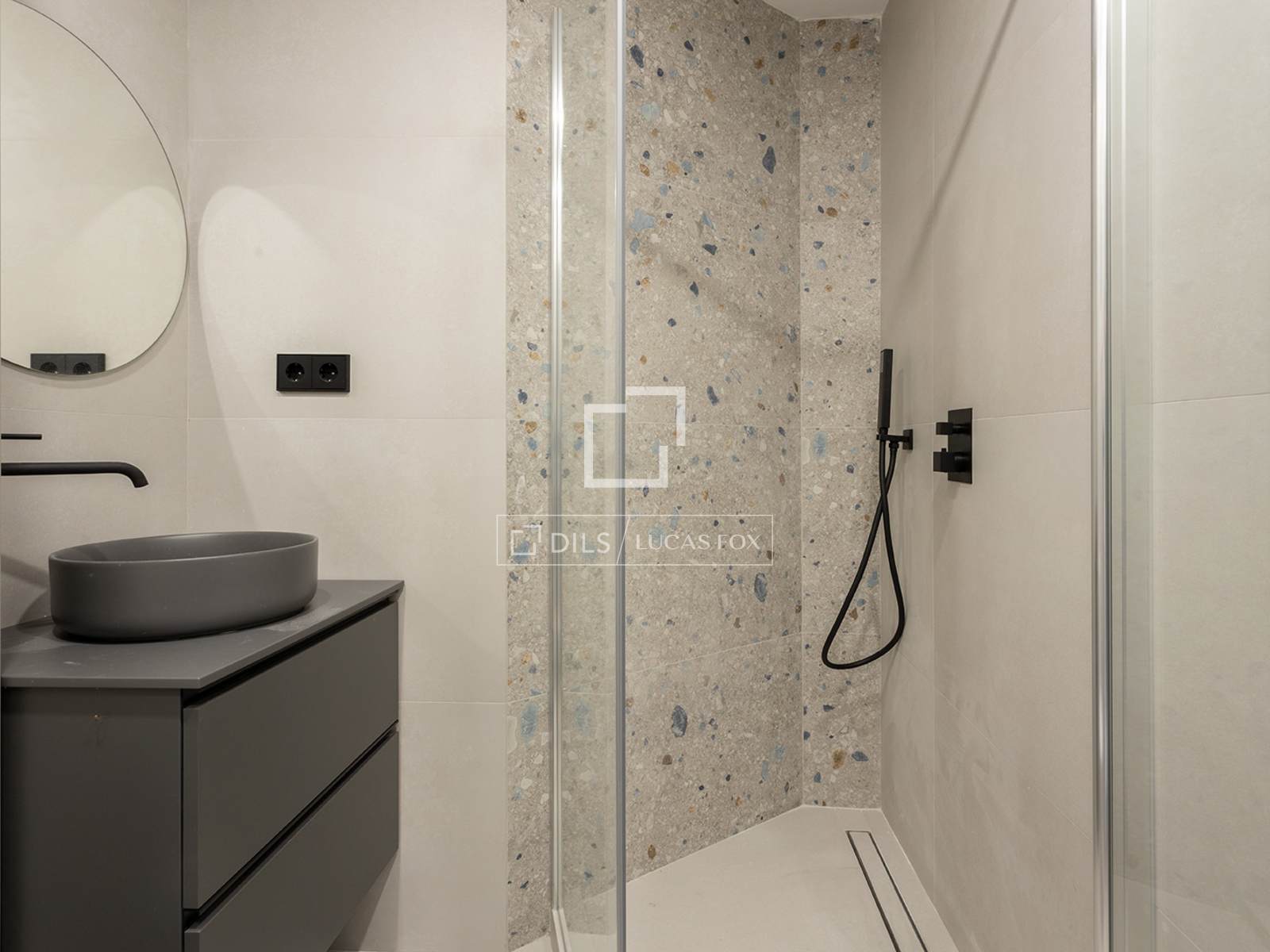 Apartment in Barcelona, Spain 3 bedrooms, 63 sq.m. No. 150584