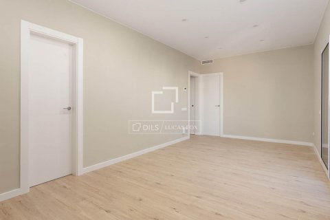 Apartamento en venta en Barcelona, España 3 dormitorios, 76 m2 No. 150584 - foto 4