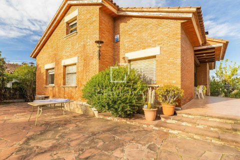 Villa in Valldoreix, Barcelona, Spain 7 bedrooms, 335 sq.m. No. 150586