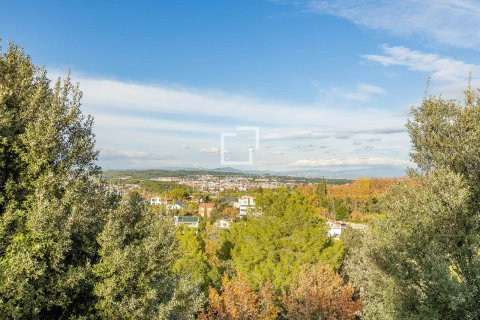 Villa for sale in Valldoreix, Barcelona, Spain 7 bedrooms, 335 sq.m. No. 150586 - photo 9