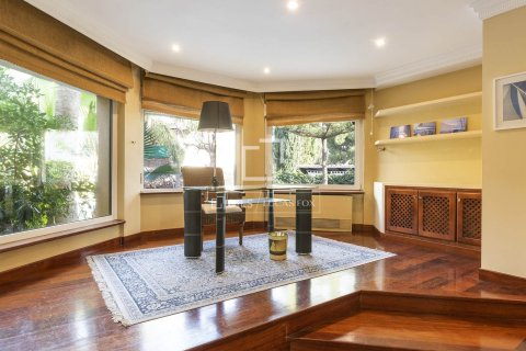 Villa for sale in Sitges, Barcelona, Spain 6 bedrooms, 520 sq.m. No. 150583 - photo 13