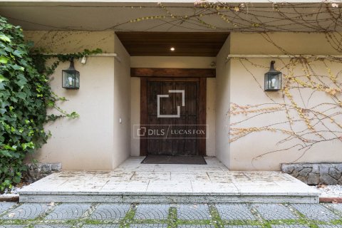 Villa for sale in Sitges, Barcelona, Spain 6 bedrooms, 520 sq.m. No. 150583 - photo 30