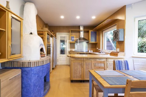 Villa for sale in Sitges, Barcelona, Spain 6 bedrooms, 520 sq.m. No. 150583 - photo 5