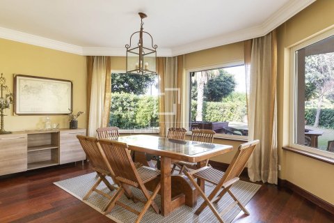 Villa for sale in Sitges, Barcelona, Spain 6 bedrooms, 520 sq.m. No. 150583 - photo 9