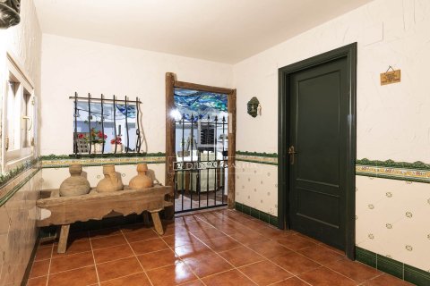 Villa for sale in Sitges, Barcelona, Spain 6 bedrooms, 520 sq.m. No. 150583 - photo 26