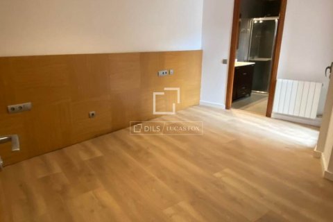 Dzīvoklis pārdošanā Barcelona, Spānijā 3 istabas, 70 m2 Nr. 150582 - attēls 8
