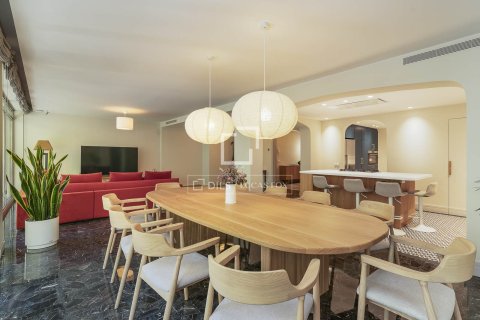 Dzīvoklis pārdošanā Barcelona, Spānijā 4 istabas, 250 m2 Nr. 150580 - attēls 5