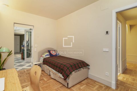 Dzīvoklis pārdošanā Barcelona, Spānijā 4 istabas, 250 m2 Nr. 150580 - attēls 18