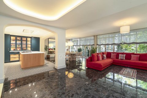 Dzīvoklis pārdošanā Barcelona, Spānijā 4 istabas, 250 m2 Nr. 150580 - attēls 2