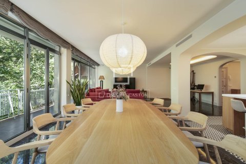 Dzīvoklis Barcelona, Spānijā 4 istabas, 250 m2 Nr. 150580