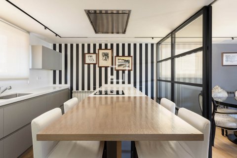 Dzīvoklis pārdošanā Barcelona, Spānijā 4 istabas, 184 m2 Nr. 150581 - attēls 24