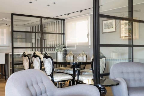 Dzīvoklis pārdošanā Barcelona, Spānijā 4 istabas, 184 m2 Nr. 150581 - attēls 28