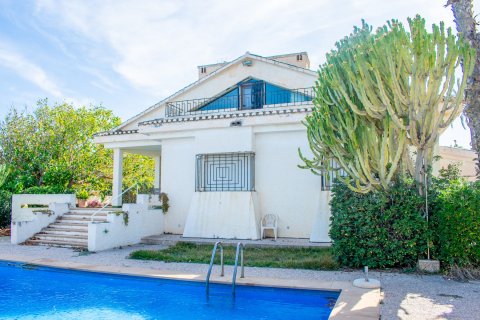 Villa for sale Cabo Roig, Alicante, Spain 5 bedrooms, 348 sq.m. No. 136713 - photo 3