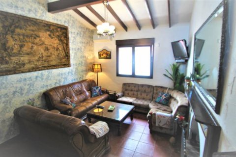 Villa for sale Cabo Roig, Alicante, Spain 9 bedrooms, 221 sq.m. No. 136715 - photo 16