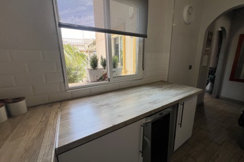 Huvila myytävänä Alicante, Espanja, 4 makuuhuonetta, 104 m2 No. 115203 - kuva 12
