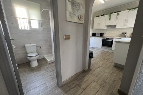 Huvila myytävänä Alicante, Espanja, 4 makuuhuonetta, 104 m2 No. 115203 - kuva 13