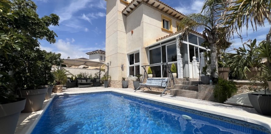 Huvila Alicante, Espanja 4 makuuhuonetta, 104 m2 No. 115203