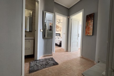 Huvila myytävänä Alicante, Espanja, 4 makuuhuonetta, 104 m2 No. 115203 - kuva 16