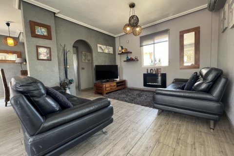Huvila myytävänä Alicante, Espanja, 4 makuuhuonetta, 104 m2 No. 115203 - kuva 6