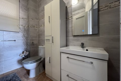 Huvila myytävänä Alicante, Espanja, 4 makuuhuonetta, 104 m2 No. 115203 - kuva 17