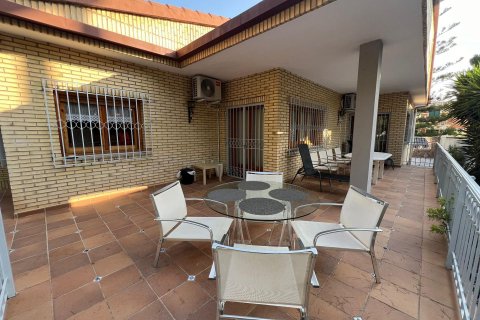 Villa for sale Dehesa De Campoamor, Alicante, Spain 4 bedrooms, 328 sq.m. No. 115167 - photo 11