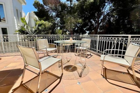 Villa for sale Dehesa De Campoamor, Alicante, Spain 4 bedrooms, 328 sq.m. No. 115167 - photo 9