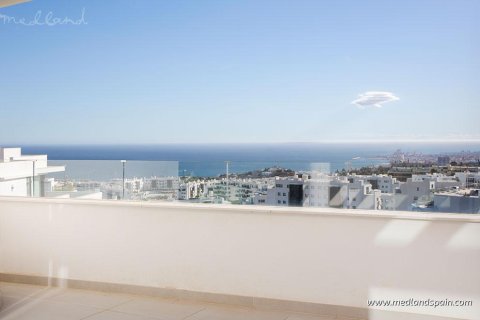 Apartamento en Fuengirola, Málaga, España 2 dormitorios, 92 m2 No. 173453