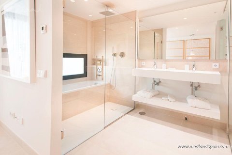 Huoneisto myytävänä Fuengirola, Malaga, Espanja, 2 makuuhuonetta, 92 m2 No. 173453 - kuva 13