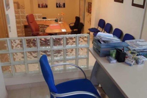 Gewerbeimmobilien zum Verkauf in Torrevieja, Alicante, Spanien 50 m2 Nr. 183839 - Foto 6