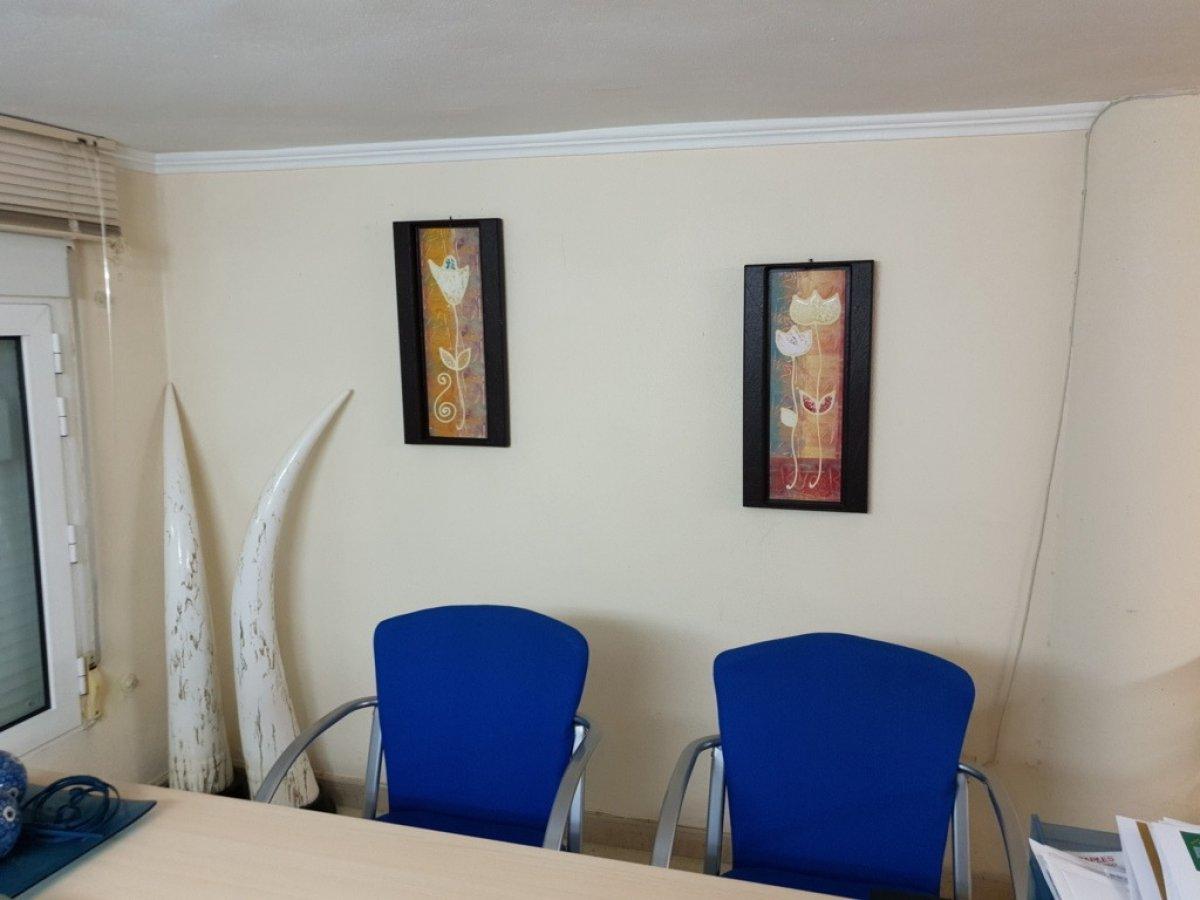 Propiedad comercial en Torrevieja, Alicante, España 50 m2 No. 183839