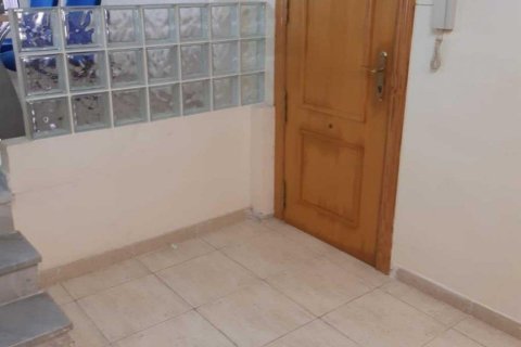 Gewerbeimmobilien zum Verkauf in Torrevieja, Alicante, Spanien 50 m2 Nr. 183839 - Foto 3