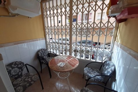 Продажа квартиры в Торревьеха, Аликанте, Испания 2 спальни, 65м2 №183838 - фото 2