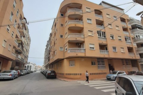 Lägenhet i Torrevieja, Alicante, Spanien 2 sovrum, 1 kvm. Nr. 183833