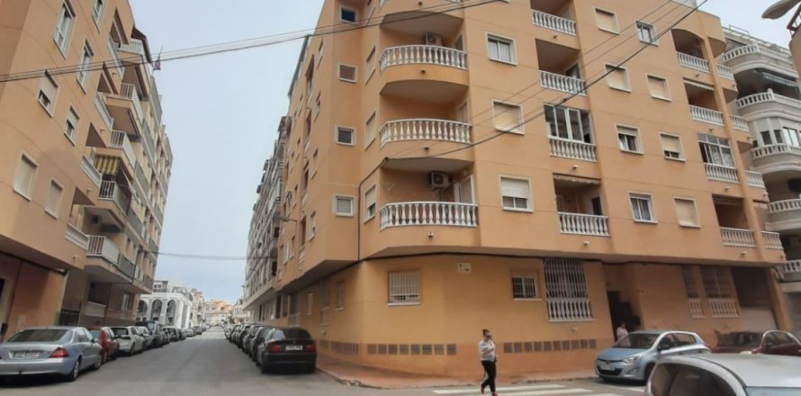 Wohnung in Torrevieja, Alicante, Spanien 2 Schlafzimmer, 1 m2 Nr. 183833