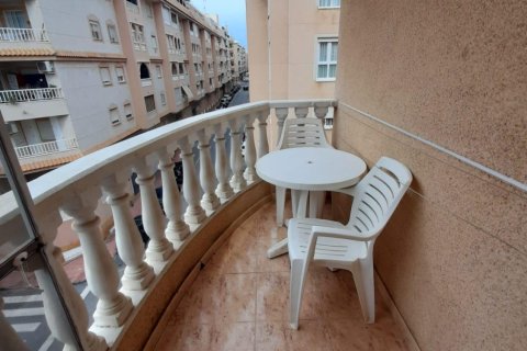 Wohnung zum Verkauf in Torrevieja, Alicante, Spanien 2 Schlafzimmer, 1 m2 Nr. 183833 - Foto 3