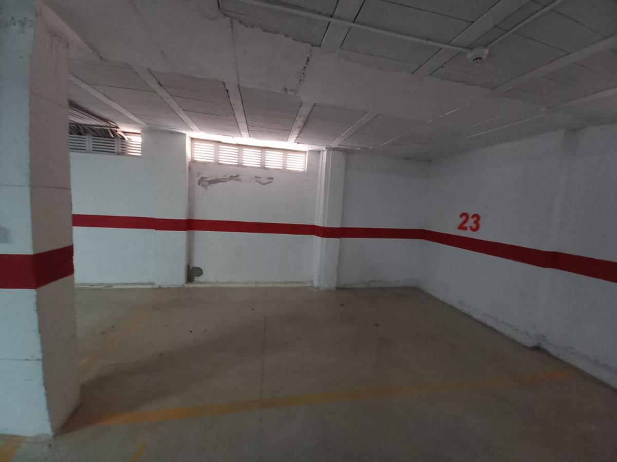Garage a Torrevieja, Alicante, Spagna 14 mq. N° 183836