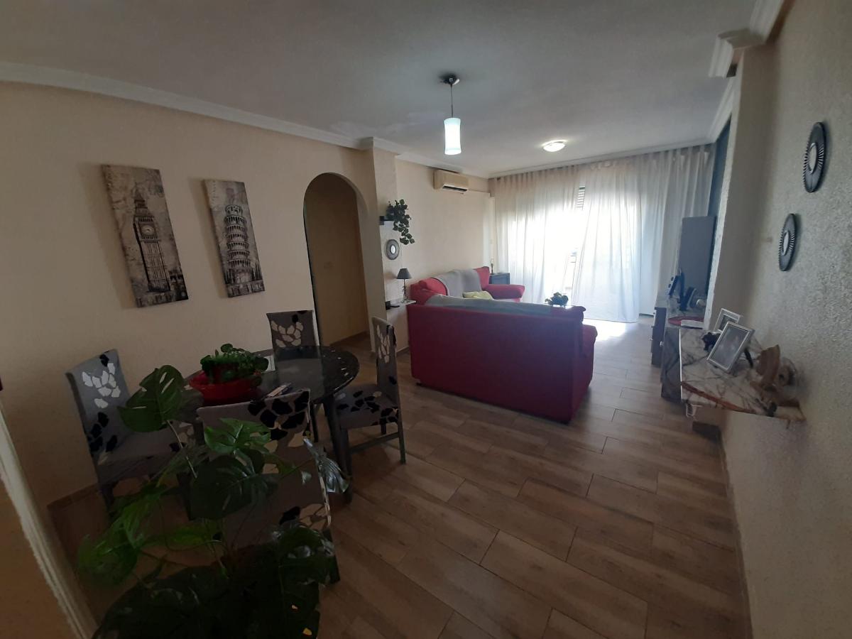 Appartamento a Torrevieja, Alicante, Spagna 2 camere da letto, 65 mq. N° 183835