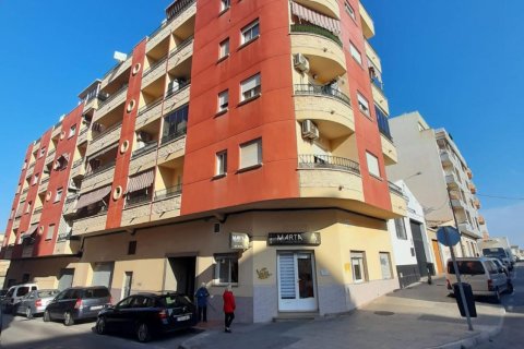 Penthäuser zum Verkauf in Torrevieja, Alicante, Spanien 2 Schlafzimmer, 1 m2 Nr. 183834 - Foto 3