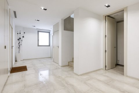 House for sale Barcelona, Spain 7 bedrooms, 900 sq.m. No. 96530 - photo 13