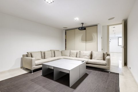 House for sale Barcelona, Spain 7 bedrooms, 900 sq.m. No. 96530 - photo 30