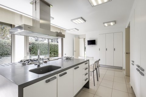 House for sale Barcelona, Spain 7 bedrooms, 900 sq.m. No. 96530 - photo 24