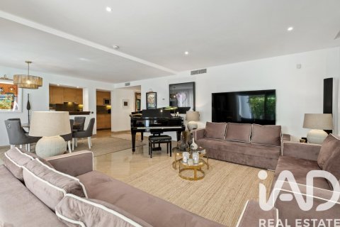 Apartament w Marbella, Malaga, Hiszpania 1 sypialnia, 248 mkw. nr 172866 – zdjęcie 4