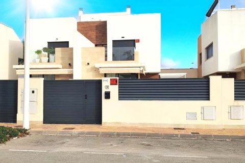 Villa till salu San Pedro del Pinatar, Murcia, Spanien 3 sovrum, 120 kvm. Nr. 115937 - foto 3