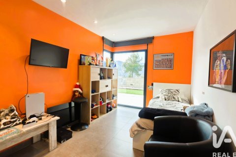 Dom w Sant Fost de Campsentelles, Barcelona, Hiszpania 5 sypialni, 276 mkw. nr 152571 – zdjęcie 17