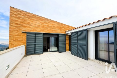 Dom w Sant Fost de Campsentelles, Barcelona, Hiszpania 5 sypialni, 276 mkw. nr 152571 – zdjęcie 21