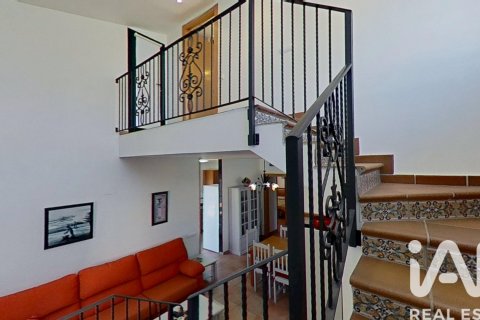 Dom w Deltebre, Tarragona, Hiszpania 3 sypialnie, 143 mkw. nr 152572 – zdjęcie 12