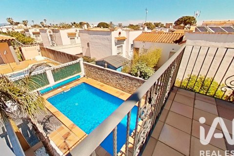 Dom w Deltebre, Tarragona, Hiszpania 3 sypialnie, 143 mkw. nr 152572 – zdjęcie 15