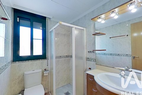 Dom w Deltebre, Tarragona, Hiszpania 3 sypialnie, 143 mkw. nr 152572 – zdjęcie 8