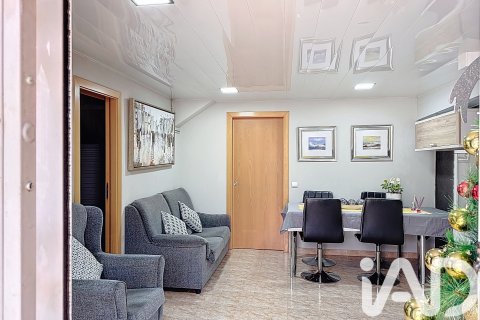 Kaupunkipientalo myytävänä Calafell, Tarragona, Espanja, 4 makuuhuonetta, 182 m2 No. 152568 - kuva 19