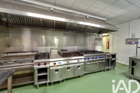 Kawiarnia / restauracja w Elda, Alicante, Hiszpania 3 sypialnie, 572 mkw. nr 152567 – zdjęcie 17